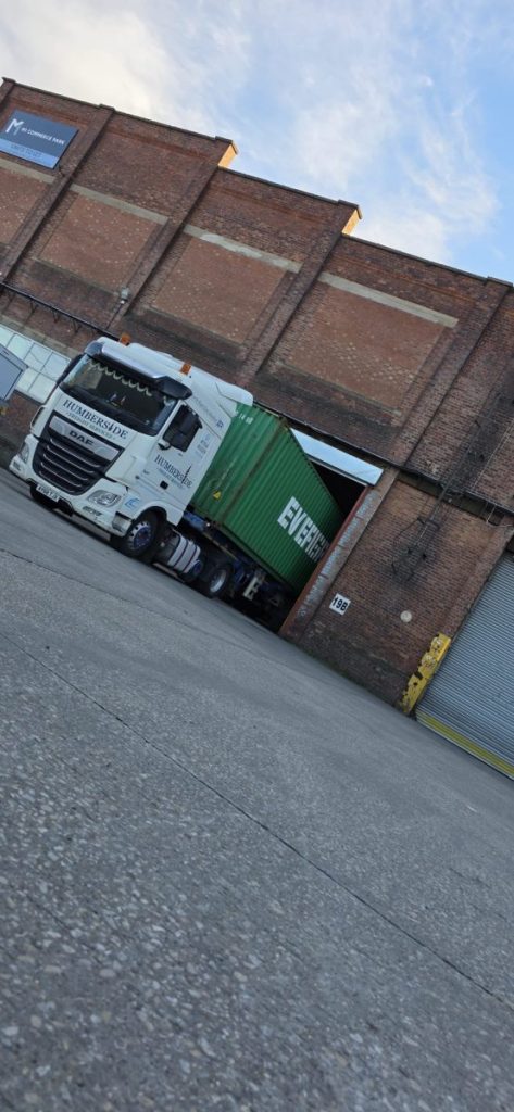 Bulk Haulage Vehicle for Safe Commercial Freight Delivery Across Britain